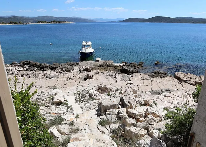 Russo * Mali Drvenik