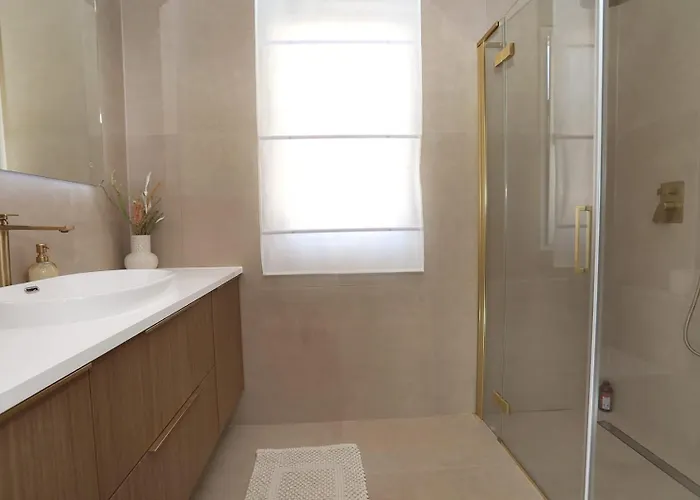 Russo Nyaraló Mali Drvenik